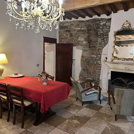 La Piazzetta Toscana Bed & Breakfast *